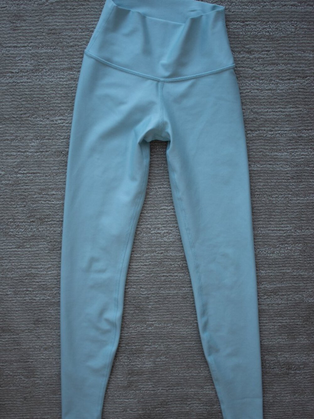 Alo Airlift Leggings (Chalk Blue)